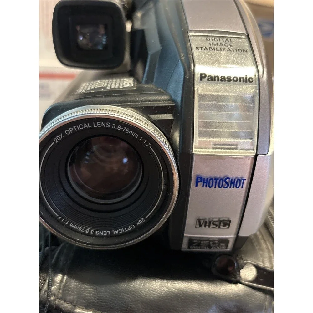 Panasonic Palmcorder PV-L452D VHS-C Tape Camcorder with Case UNTESTED